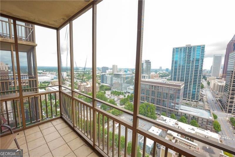 300 Peachtree Street Avenue Atlanta - 5