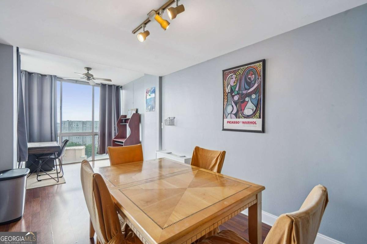 215 Piedmont Avenue Atlanta - 10
