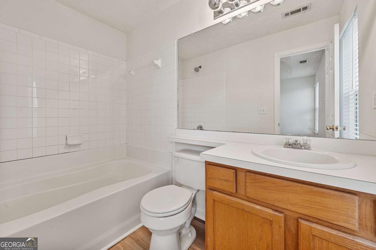 4649 Crawford Oaks Drive Oakwood - 2
