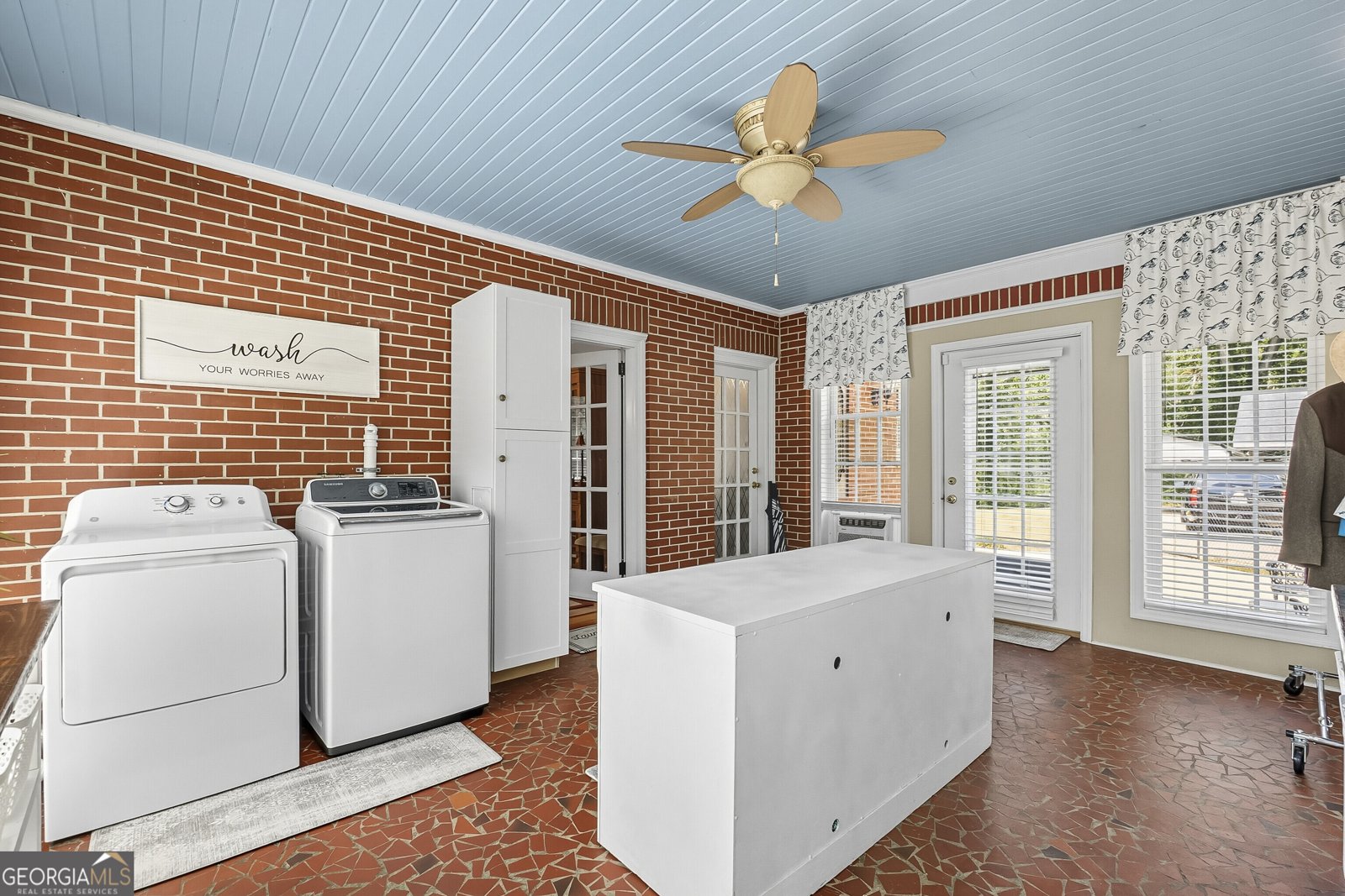 333 Main Street Forsyth - 40