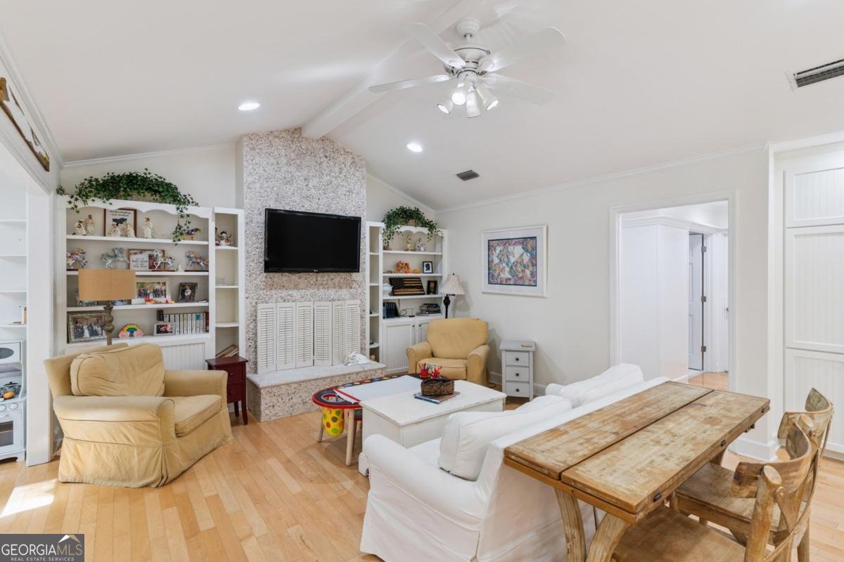 311 Dunbarton Drive St. Simons - 17