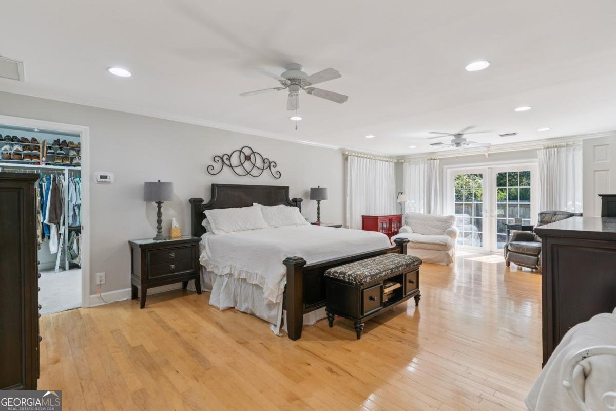 311 Dunbarton Drive St. Simons - 24