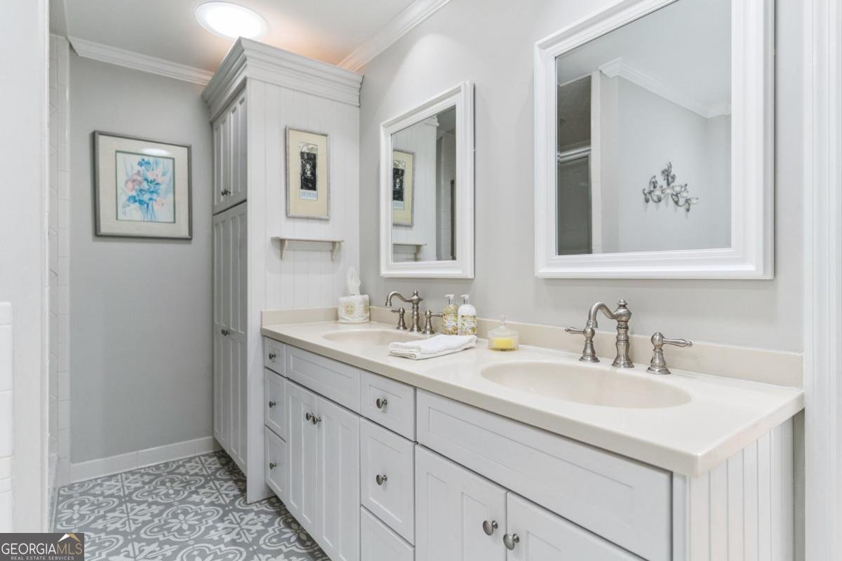 311 Dunbarton Drive St. Simons - 27