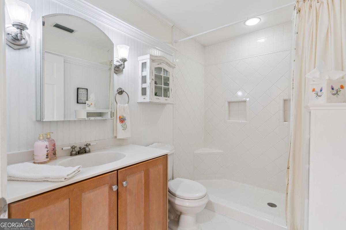 311 Dunbarton Drive St. Simons - 34