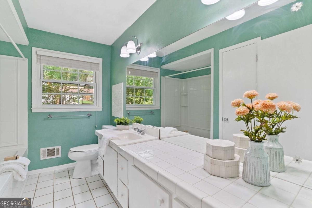 3389 Lori Lane Atlanta - 2