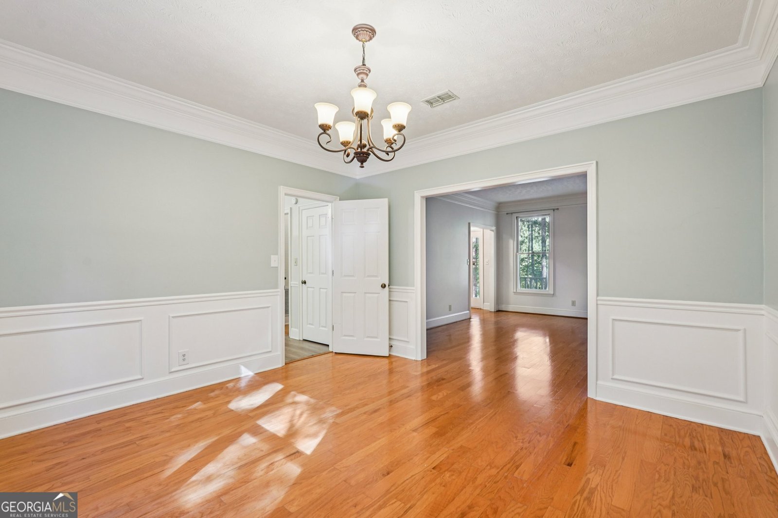 219 Yorktown Drive Lagrange - 52
