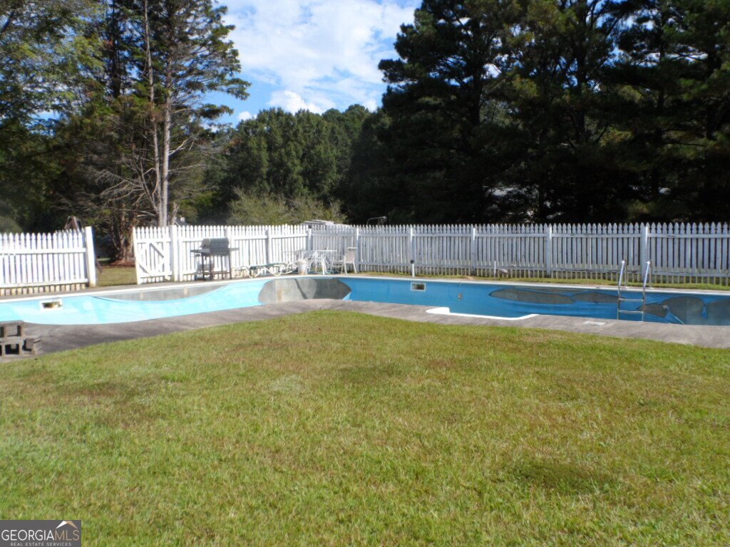 105 Sweet Briar Trail Fayetteville - 30