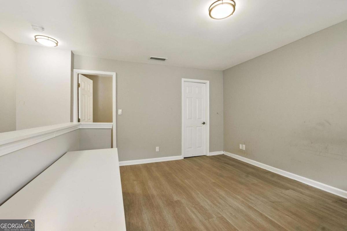 6980 Roswell Road Atlanta - 17