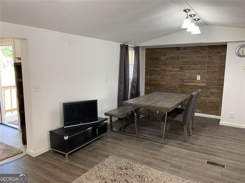 3211 GLEN WALLACE Drive Cumming - 20