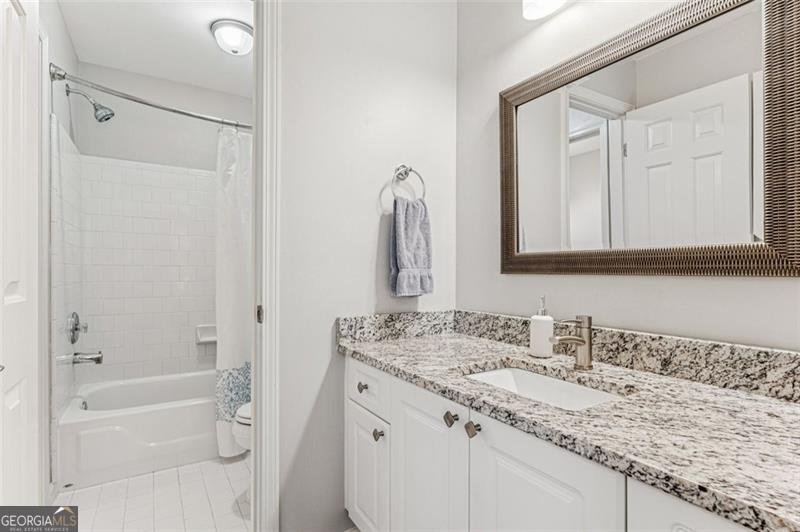 5540 CASTLEBROOKE GLEN Court Cumming - 38