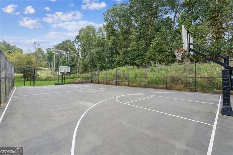 5540 CASTLEBROOKE GLEN Court Cumming - 52