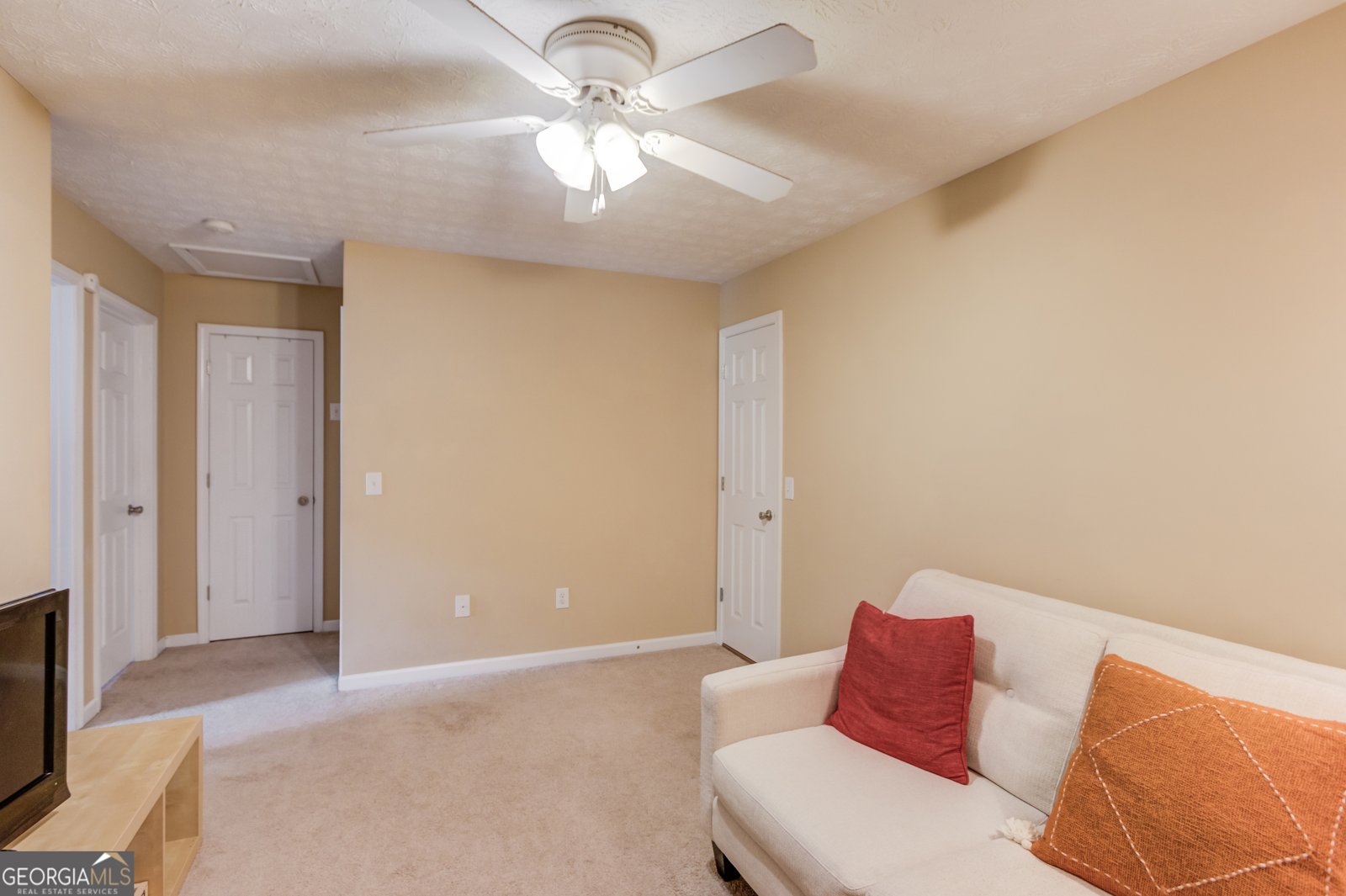 152 TARA COMMONS Drive Loganville - 9