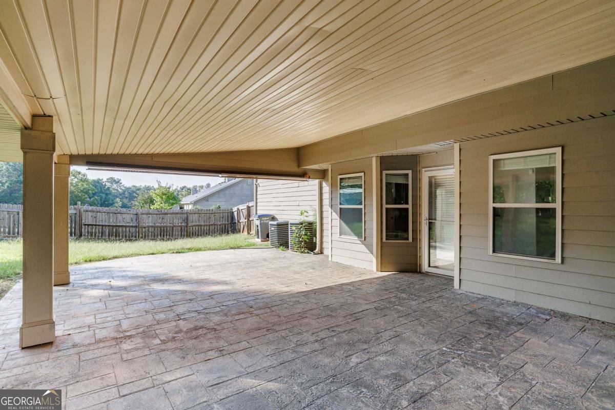 140 Ingobert Place Bogart - 3
