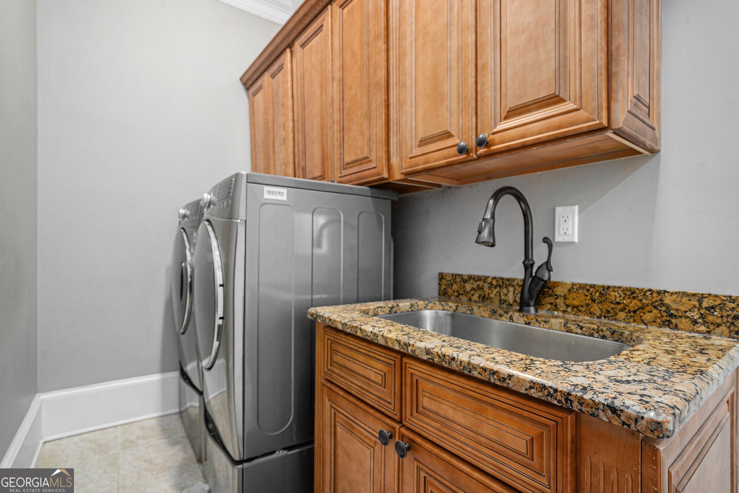 4025 Cascade Road Atlanta - 29