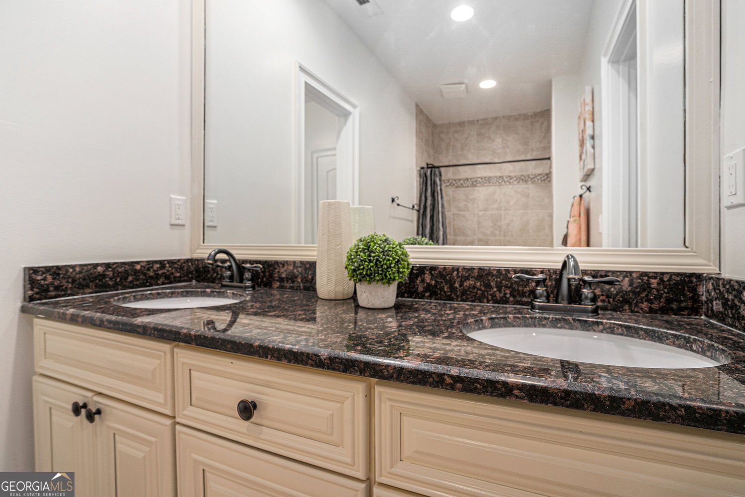 4025 Cascade Road Atlanta - 33