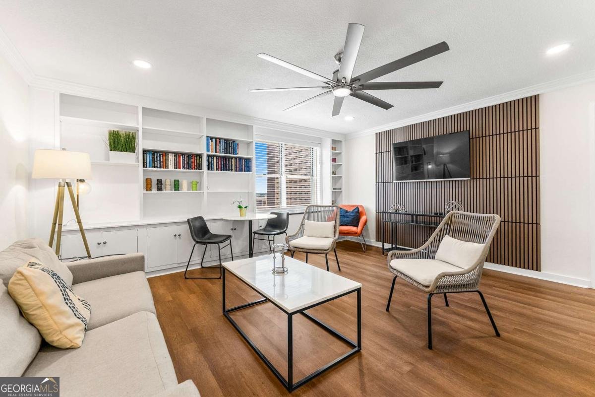 300 Peachtree Street Atlanta - 10