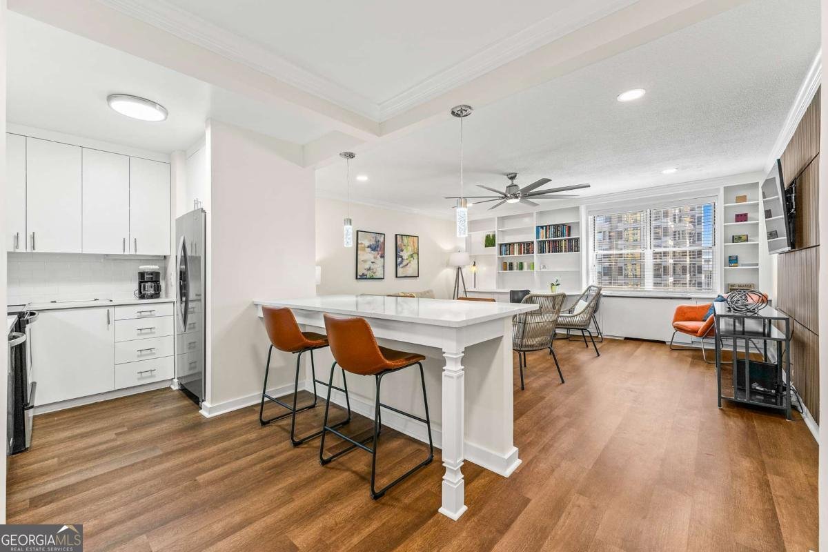 300 Peachtree Street Atlanta - 4