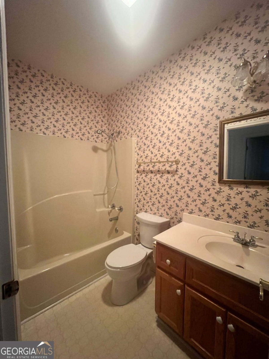 1179 Lakeside Drive Lincolnton - 14