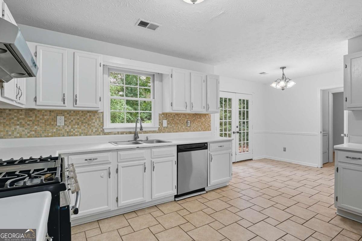 1833 Hickory Creek Court Acworth - 8