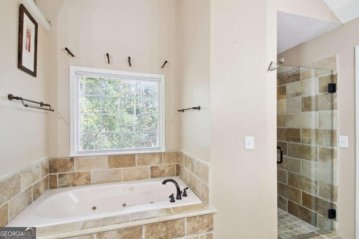 210 Longwood Drive Jonesboro - 17