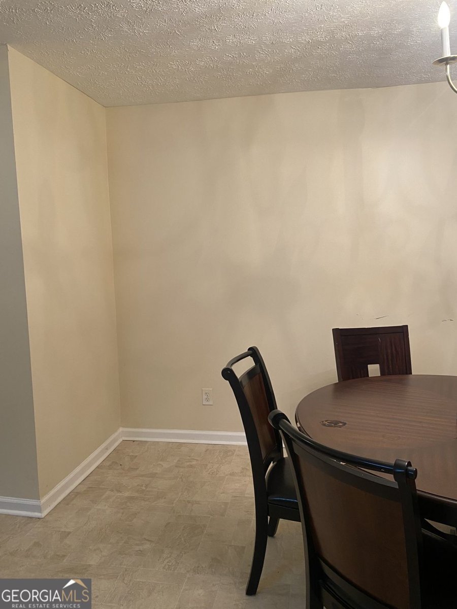 1366 Hollenbeck Lane Riverdale - 10
