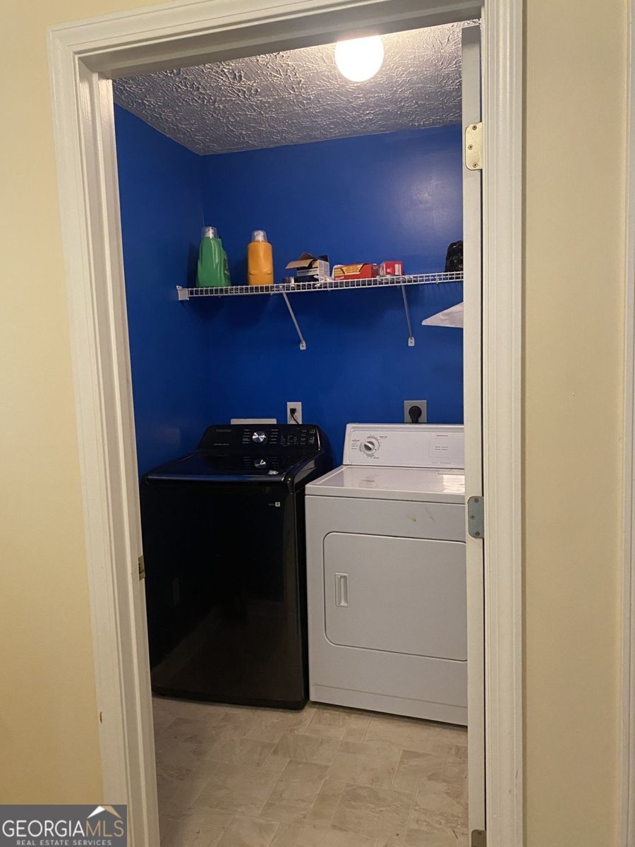 1366 Hollenbeck Lane Riverdale - 13
