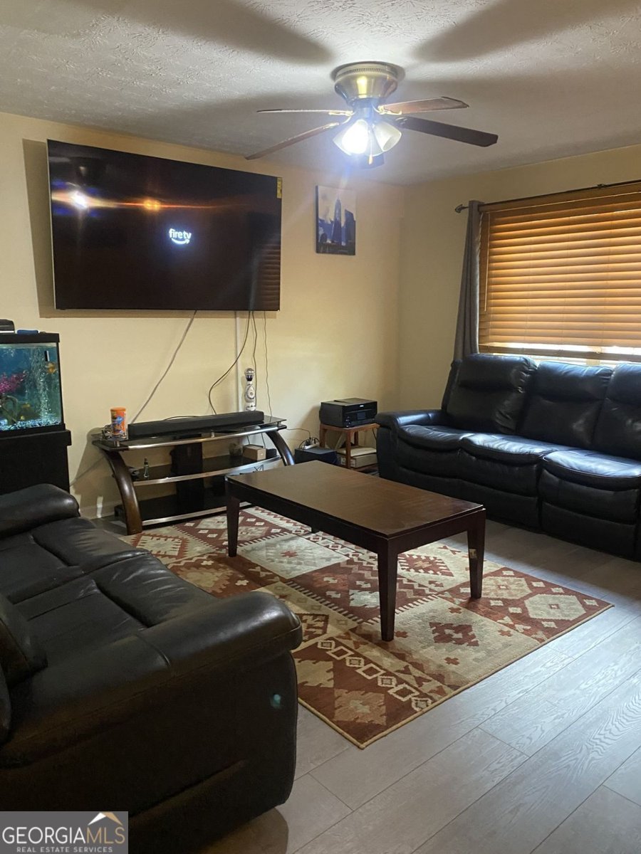1366 Hollenbeck Lane Riverdale - 2