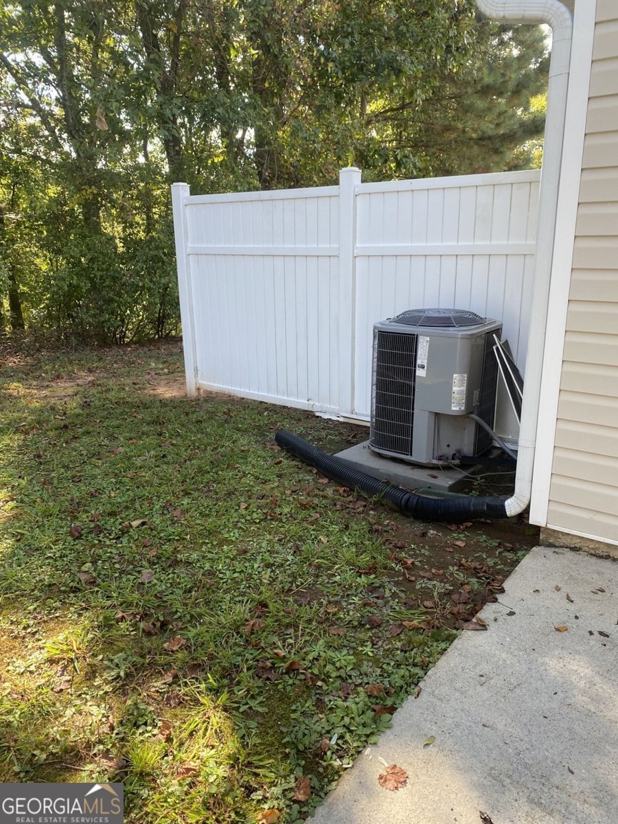 1366 Hollenbeck Lane Riverdale - 24