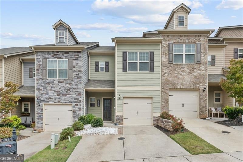 262 Valley Crossing Canton - 1