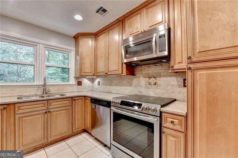 2475 Northlake Court Atlanta - 3