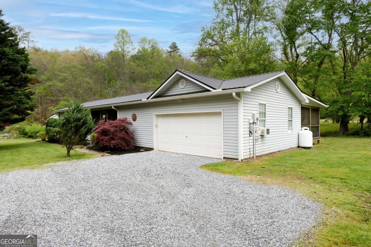 6491 Crooked Creek Road Young Harris - 1