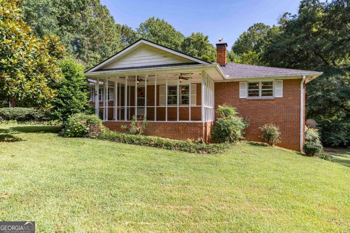 5670 Lanny Drive Powder Springs - 1