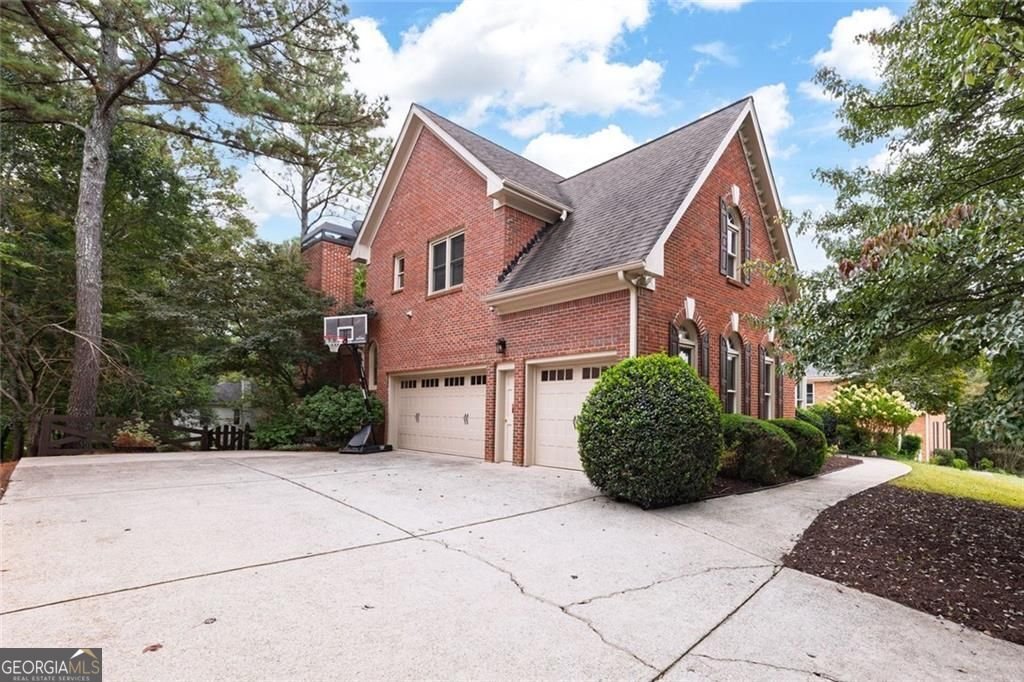 2060 Park Glenn Drive Alpharetta - 33