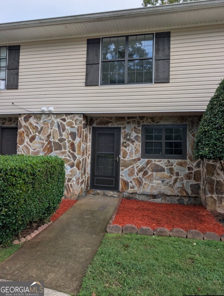 2485 Hidden Cove Court Gainesville - 1