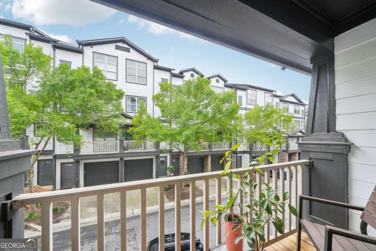 215 Semel Drive Atlanta - 17