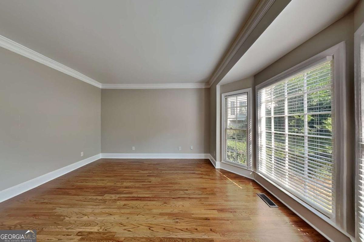 250 Shadowledge Lane Roswell - 3