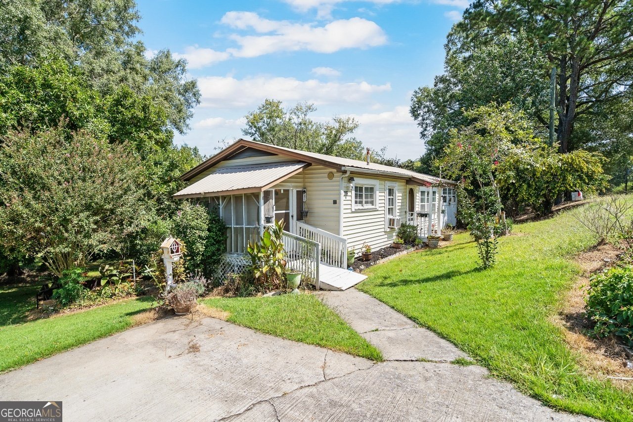 215 Wilson Street Calhoun - 3