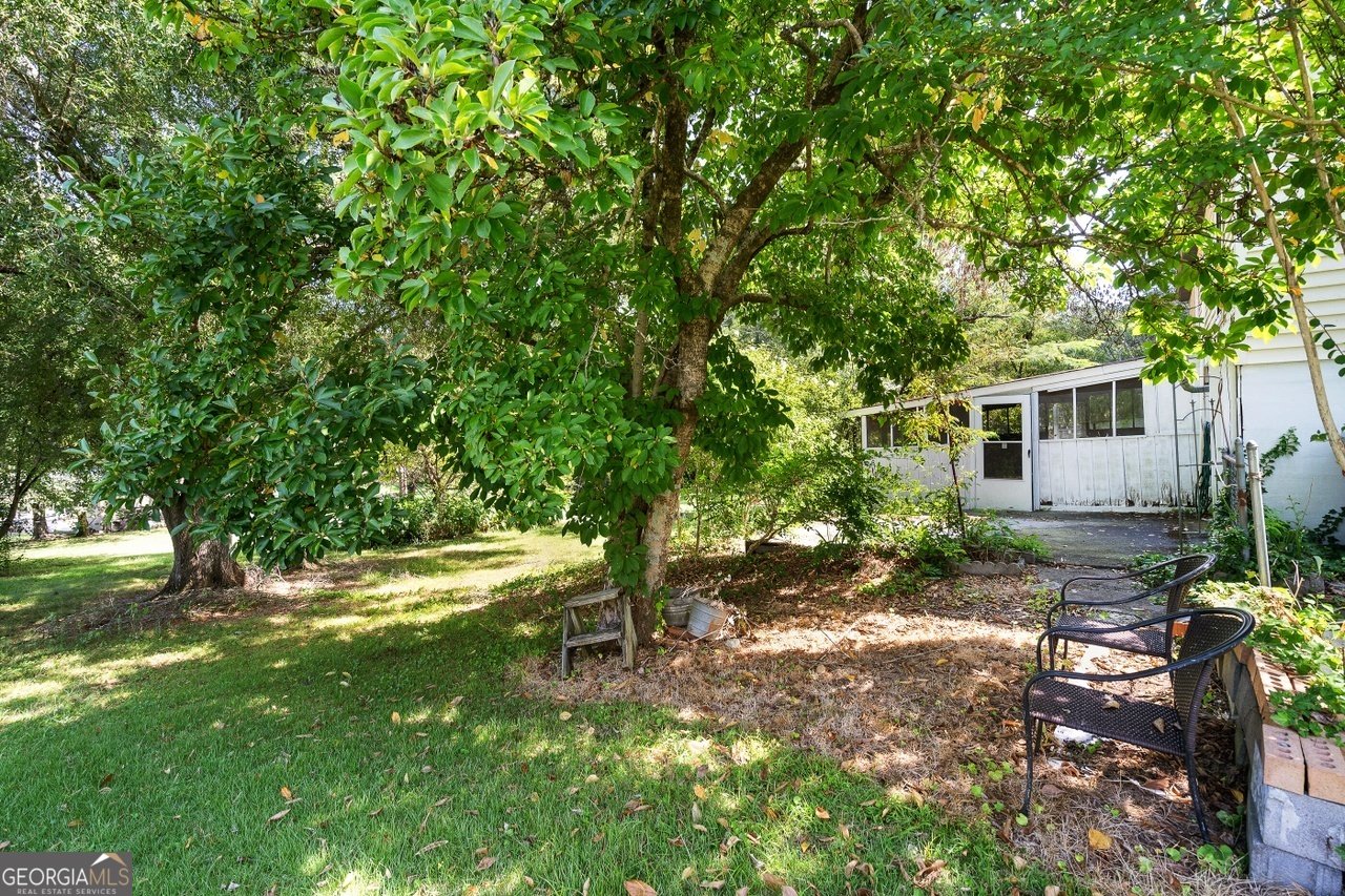 215 Wilson Street Calhoun - 56