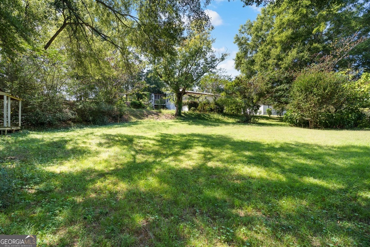 215 Wilson Street Calhoun - 60