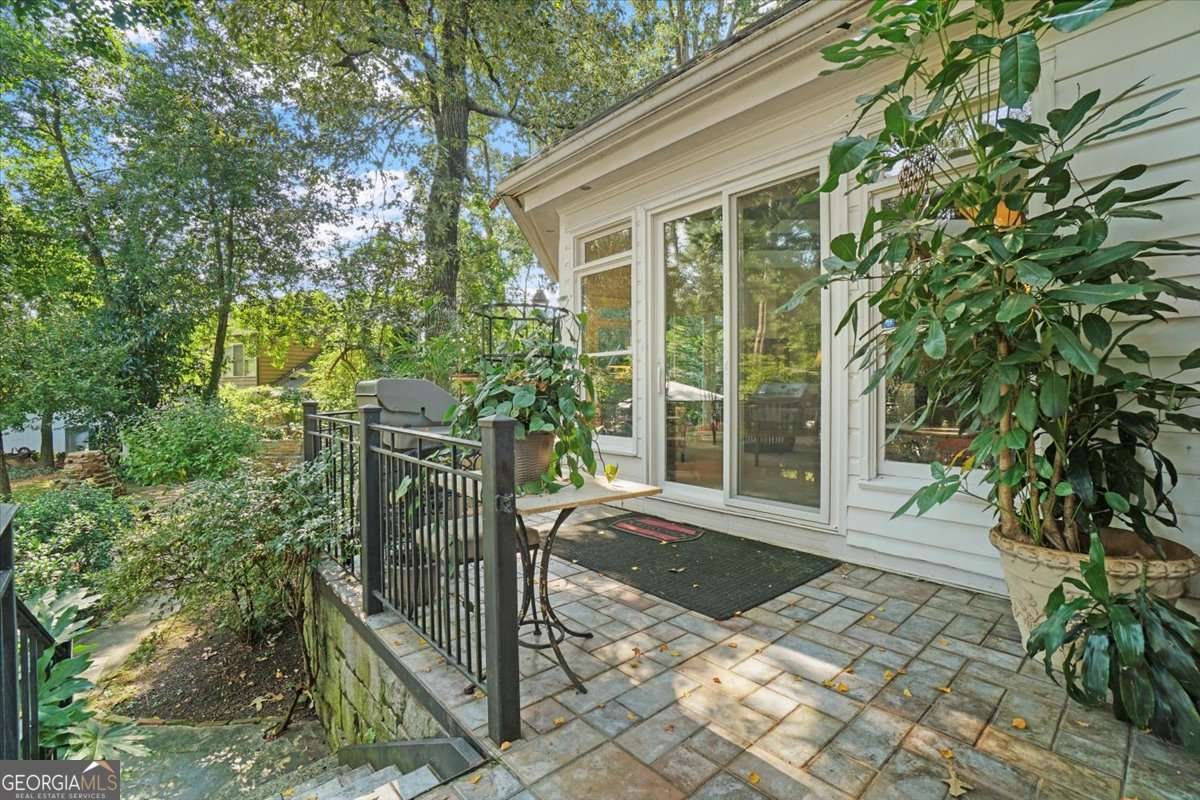 3061 Peachtree Drive Atlanta - 24