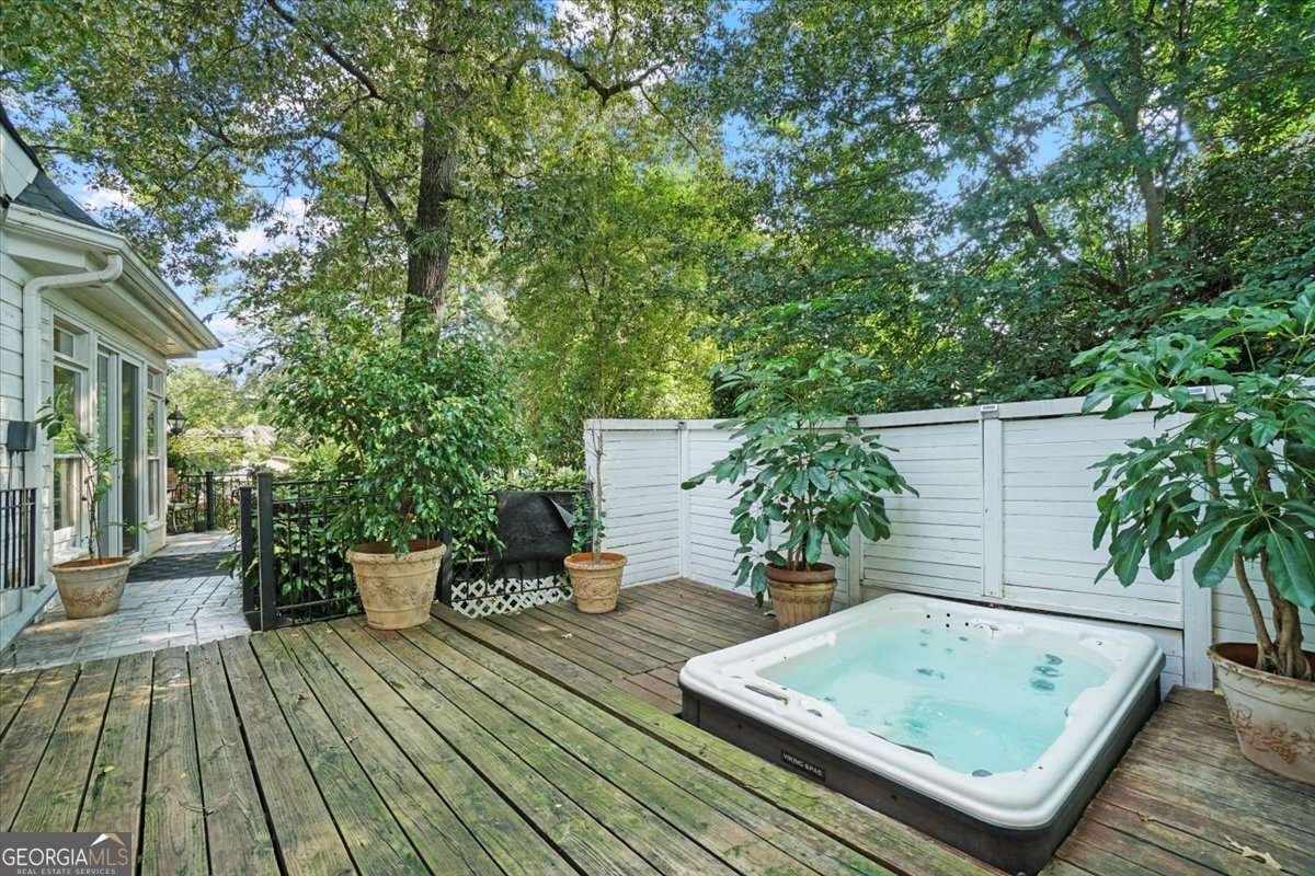 3061 Peachtree Drive Atlanta - 25