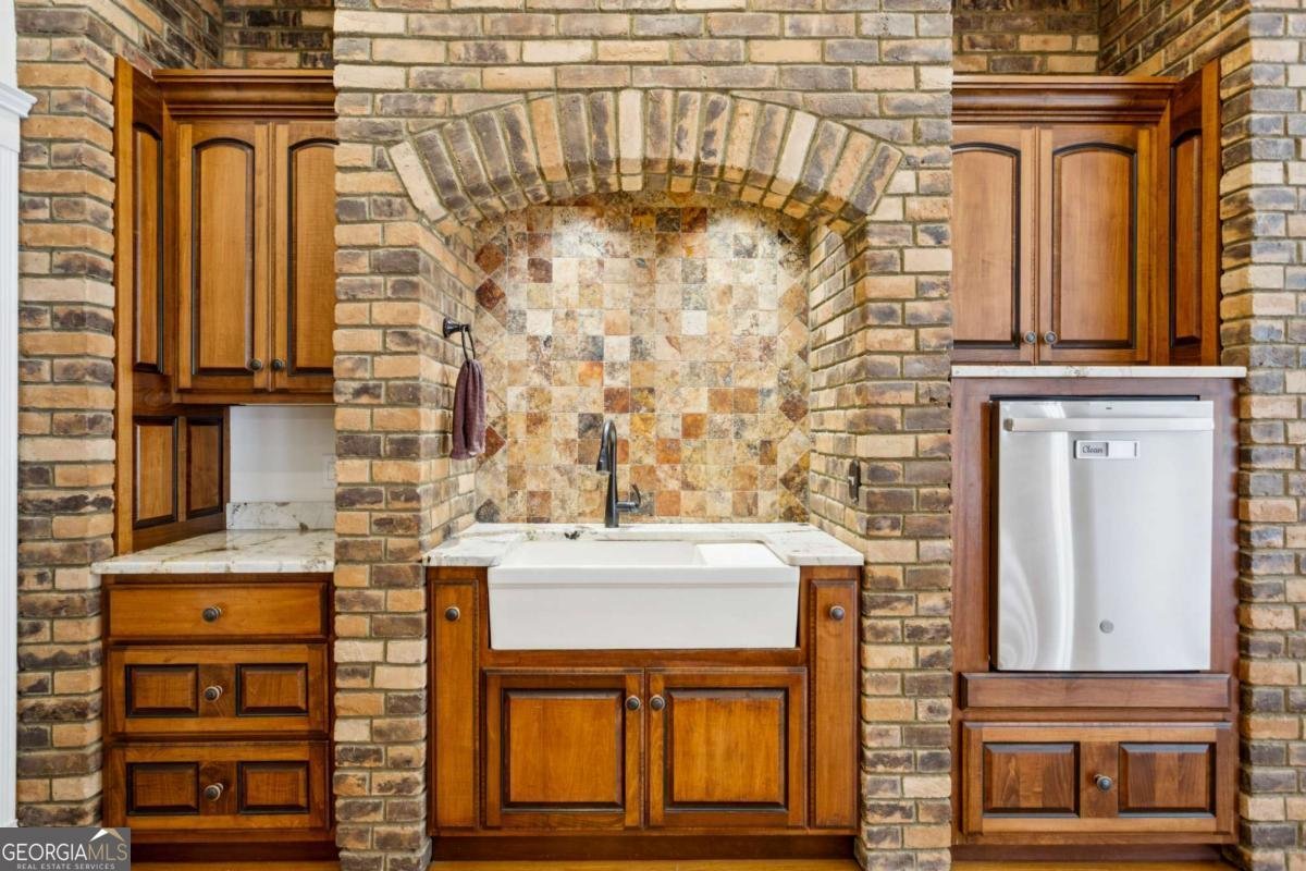 2115 Euharlee Road Taylorsville - 27