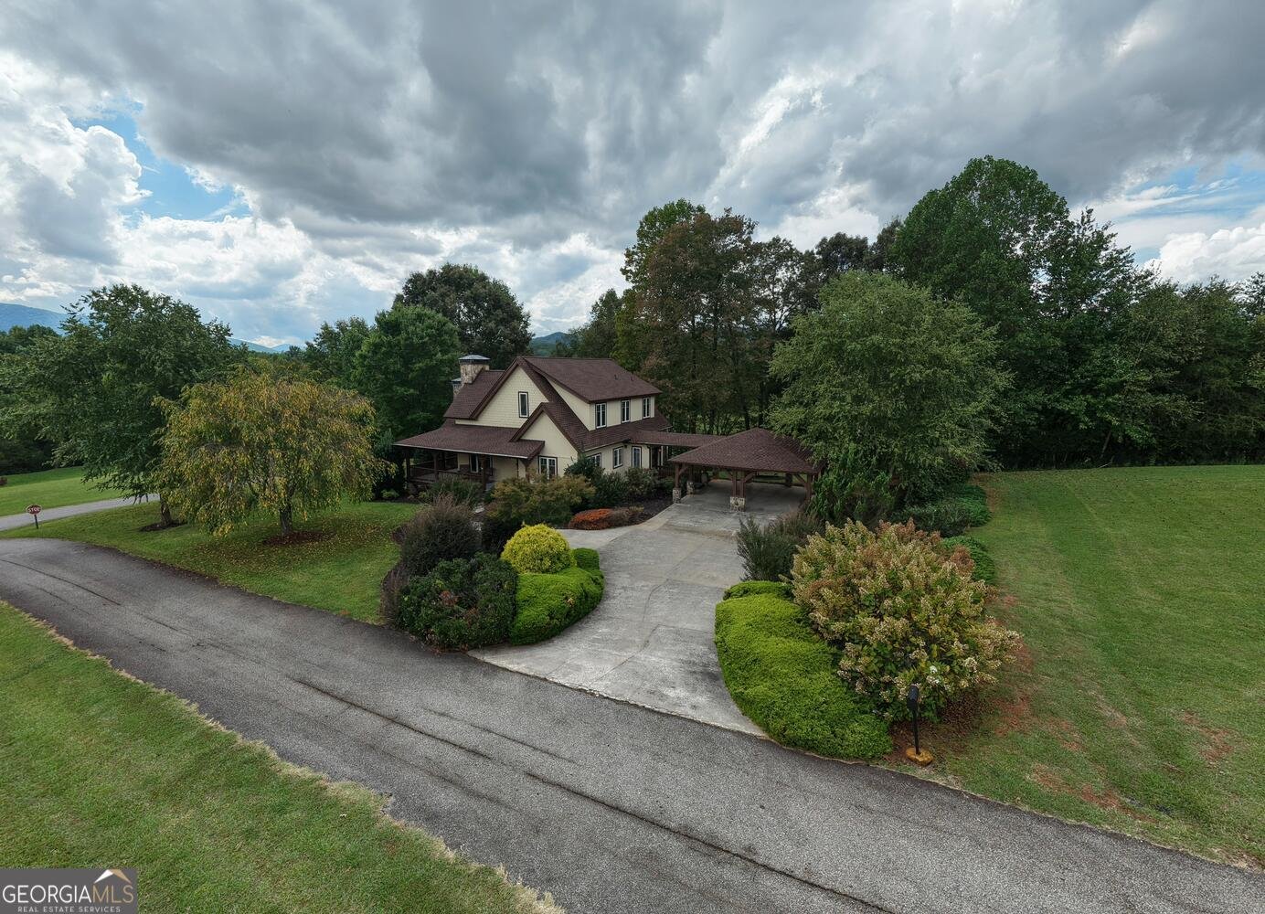 6229 Barnyard Lane Young Harris - 1