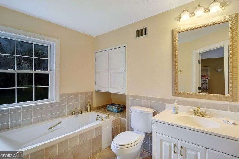 118 Mackqueen Drive Brunswick - 36