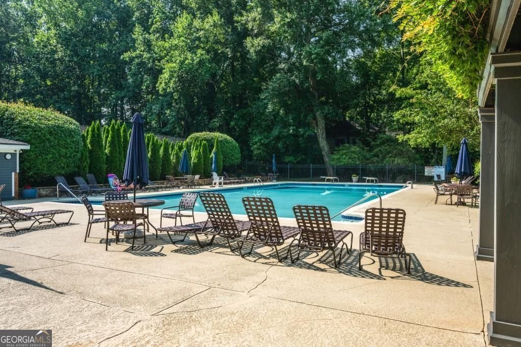 415 Cliffcove Court Roswell - 7
