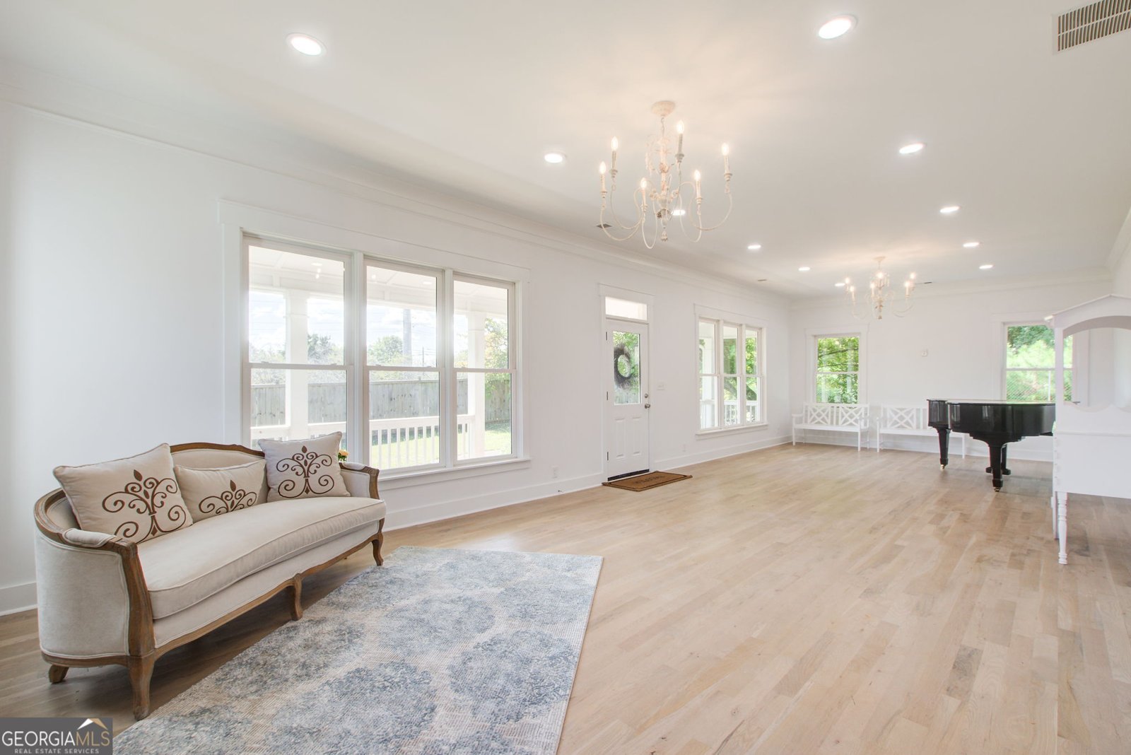 4796 Dallas Highway Powder Springs - 4
