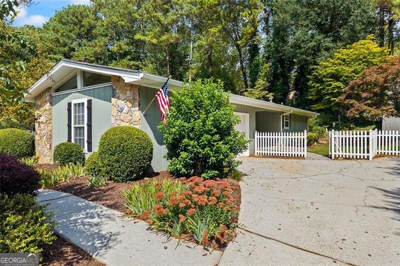 4110 OAK CREST Tucker - 3