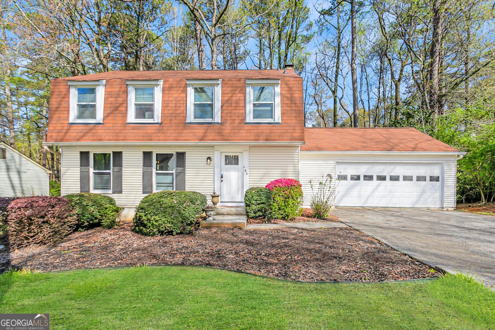 125 Pond Way Roswell - 1