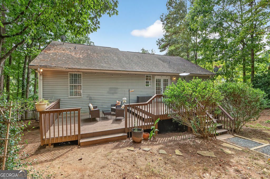 8635 Sapphire Lane Gainesville - 33