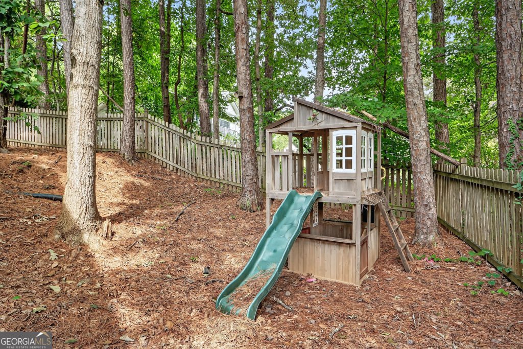 8635 Sapphire Lane Gainesville - 37